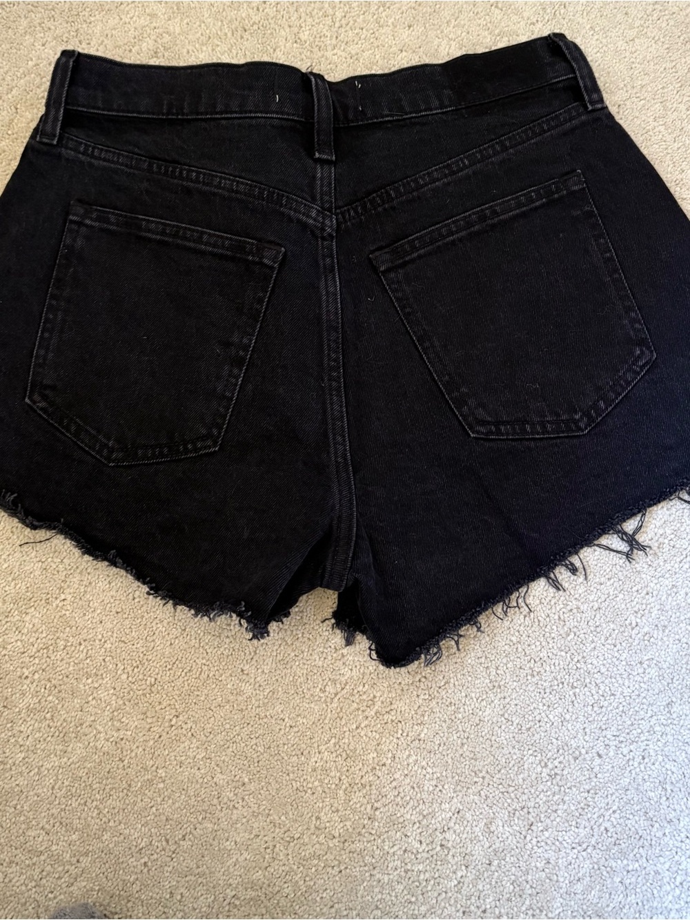 Abercrombie & Fitch Black High-Rise Mom Short - Picture 4 of 4